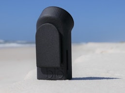 blö - The World's First Wearable Cooling Device and Diffuser